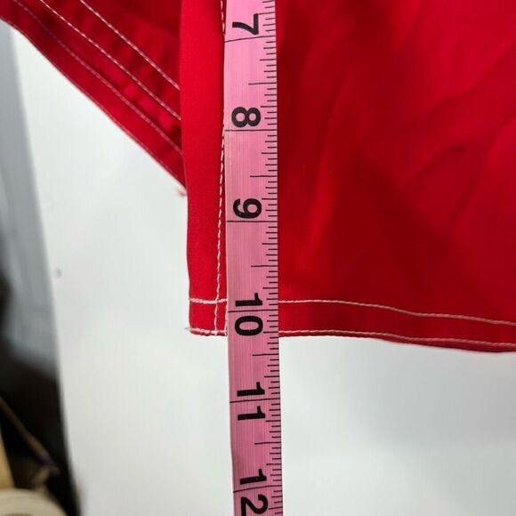 Vans Off The Wall Red Board Shorts Swim Trunks NWT 34 - Picture 5 of 8